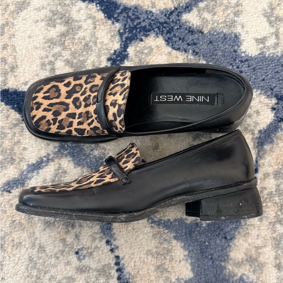 Nine West Black and Leopard Flats - Picture 4 of 6